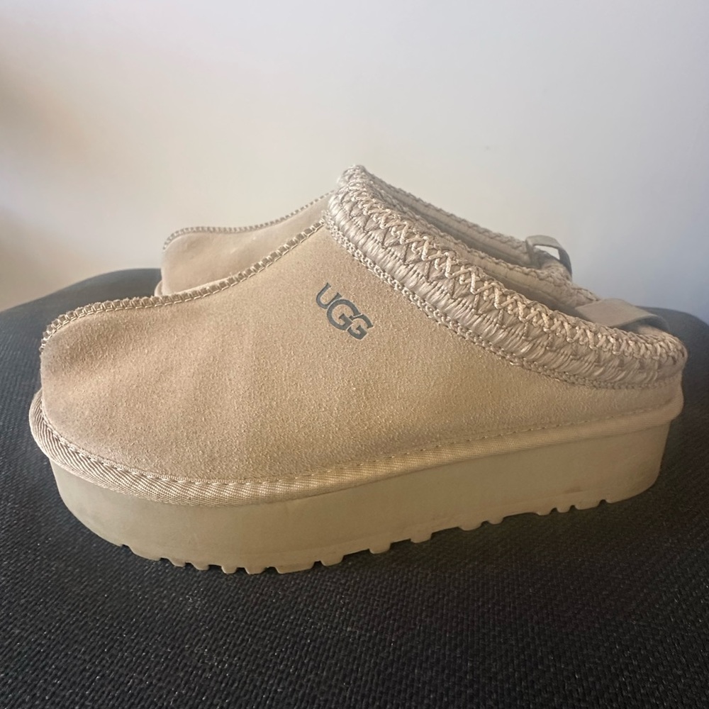 UGG Tazz platform mustard seed